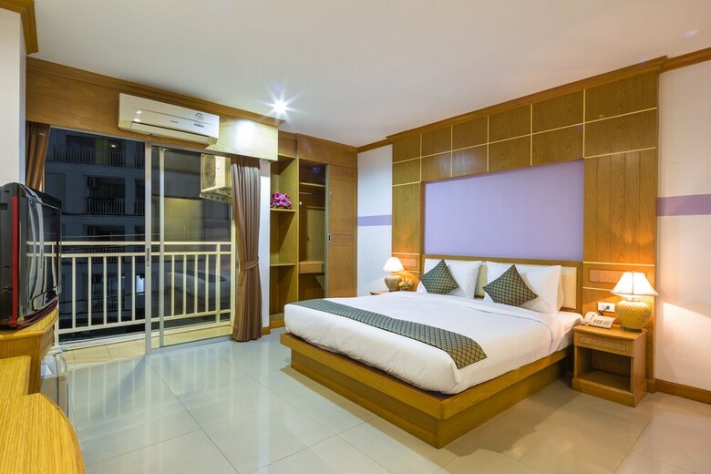 Azure Phuket Hotel