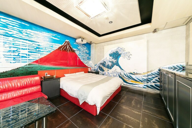 Hotel To