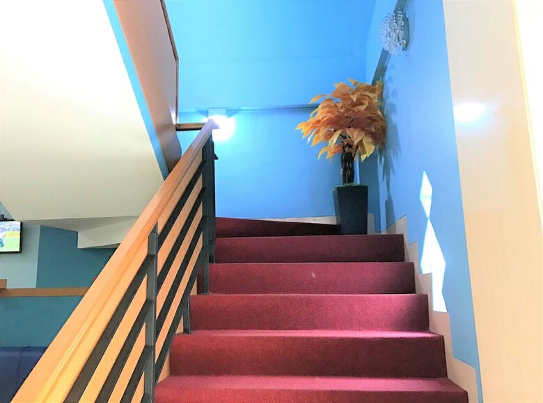 B Shaw Hotel