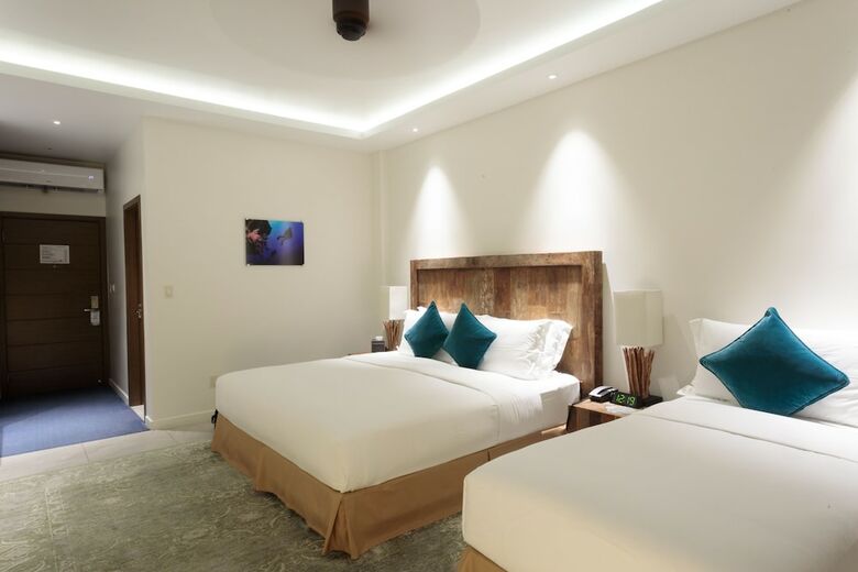 Hotel Cove Resort Palau