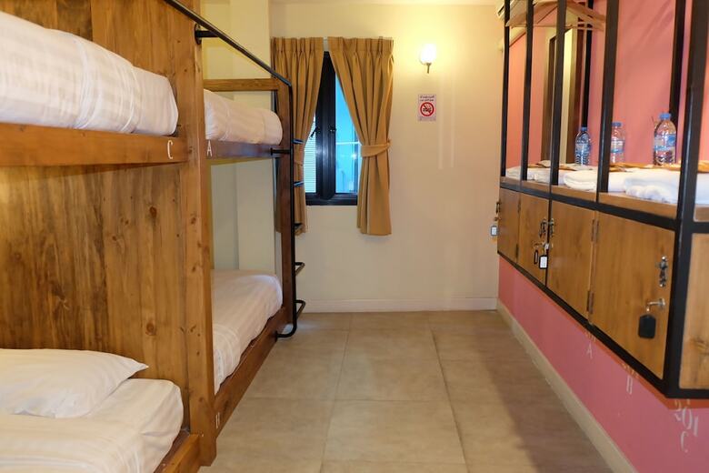 Hotel Siri Poshtel Bangkok