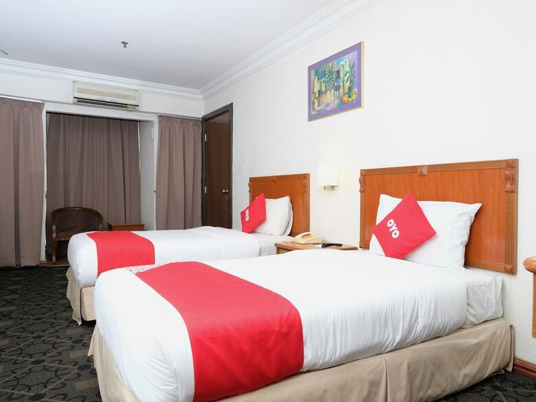 Hotel Oyo 44098 Sutera Inn Prima