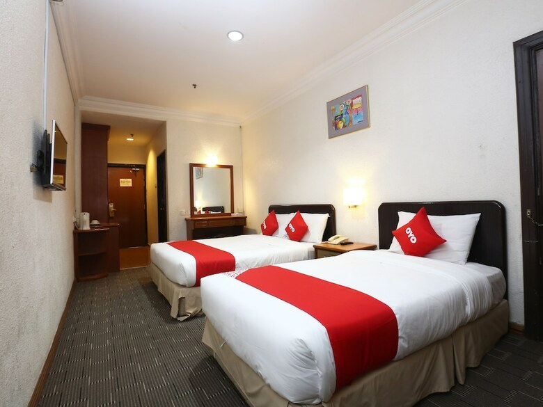 Hotel Oyo 44098 Sutera Inn Prima