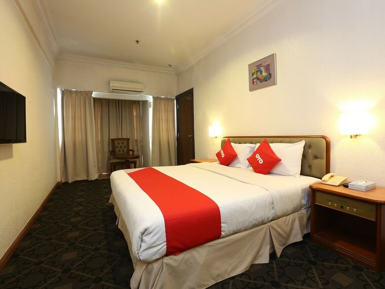 Hotel Oyo 44098 Sutera Inn Prima