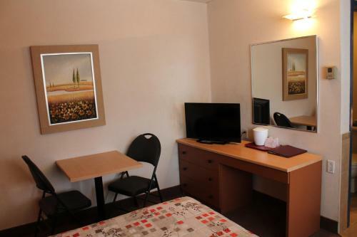 Le Capri Motel Et Suites