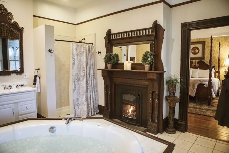 Biltmore Village Inn Bed And Breakfast