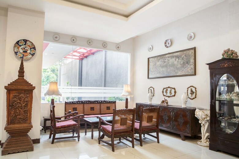 Hotel Reddoorz Near Trans Studio Mall 3