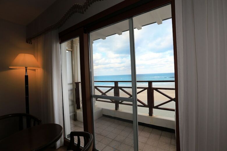 Ocean Grand Hotel