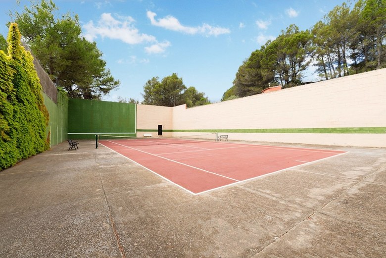Hotel Comarquinal Bioresort Pened�s