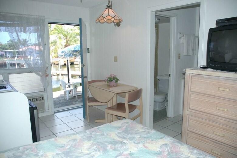 Motel Dolphin Inn Resort