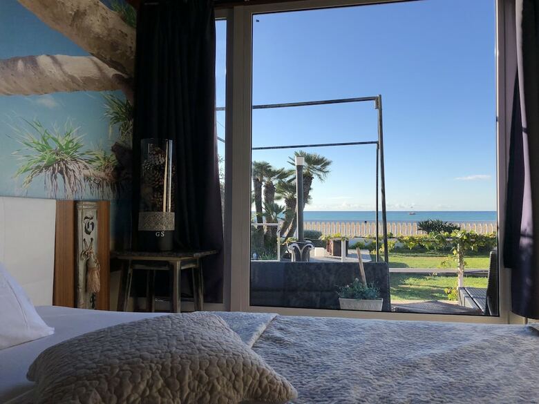Villa Beach House Barcelona Jacuzzi & Beach Access