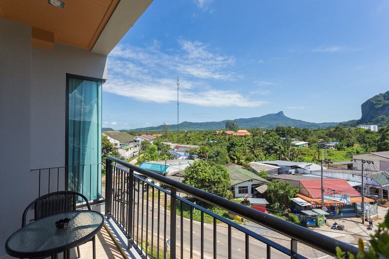Hotel The Lucky Beach Ao Nang