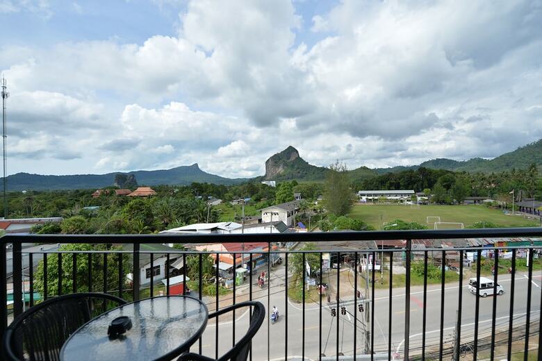 Hotel The Lucky Beach Ao Nang
