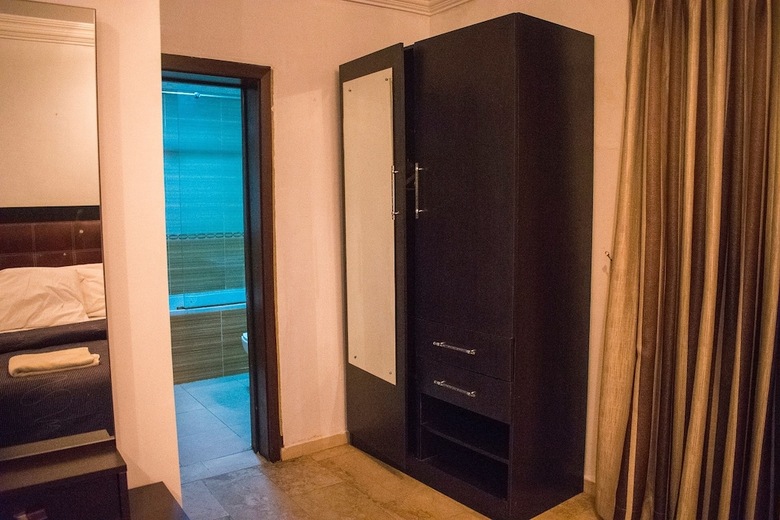 Maidaville Hotel And Suites