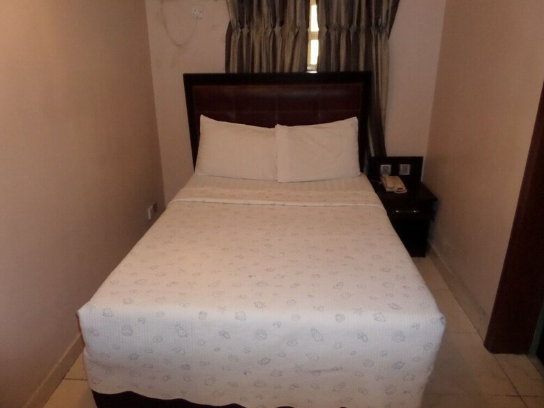 Maidaville Hotel And Suites