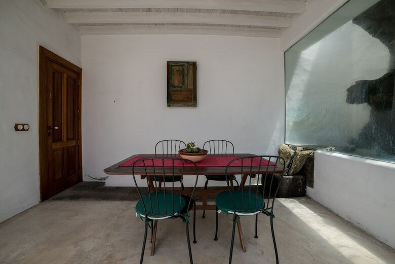 Lanzarote Villa Historica Con Terraza Y Jard�n By Lightbooking