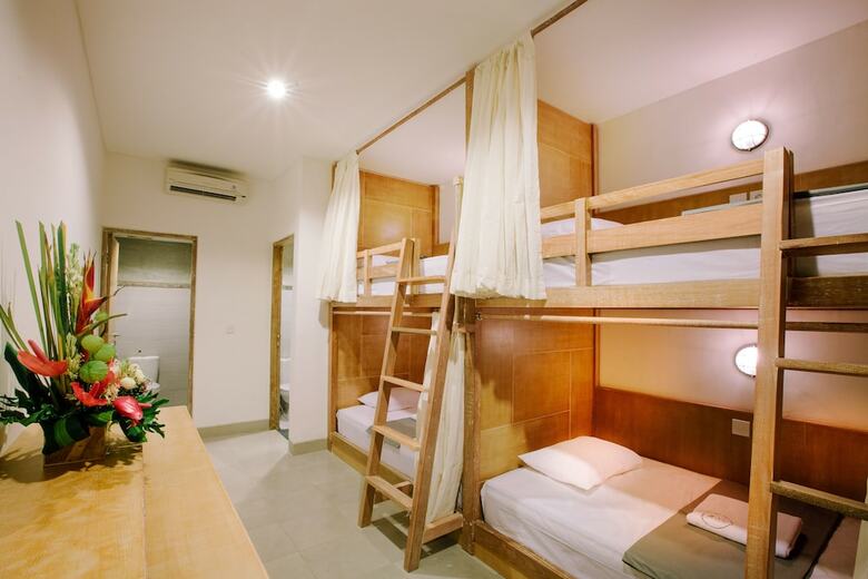 Hostal Lokal Bali Hostel