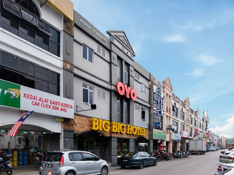 Oyo 89355 Big Big Hotel