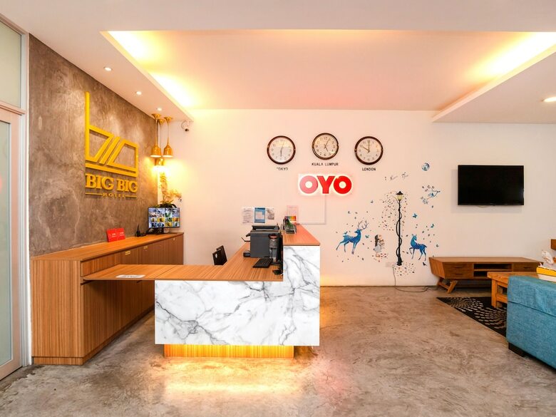 Oyo 89355 Big Big Hotel