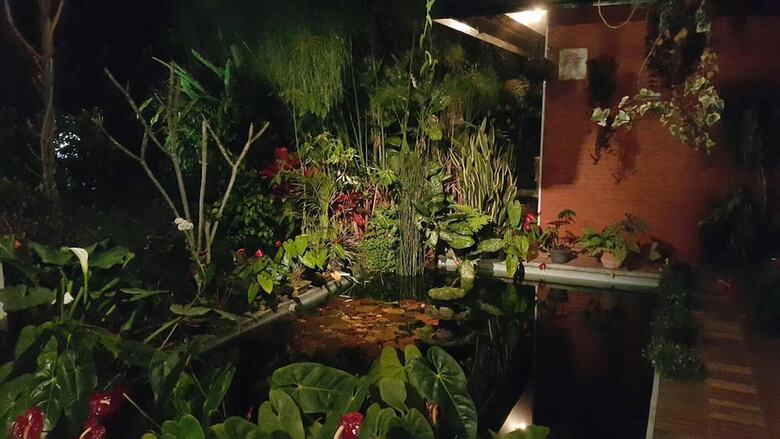 Villa Vila Bunga Merah Gelatik