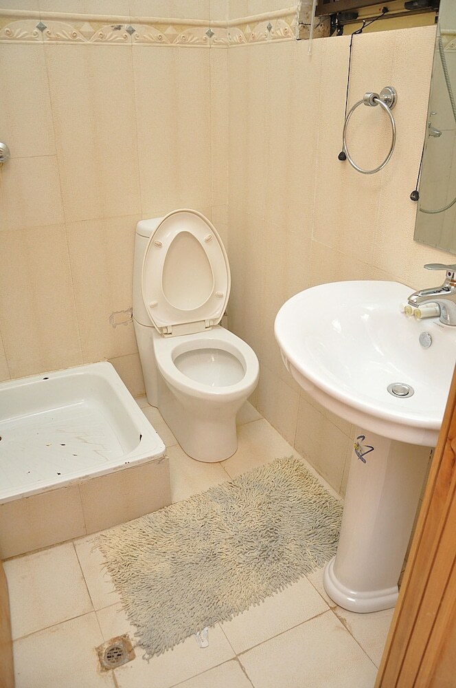 Hotel Topaz Luxury Suites & Apartments