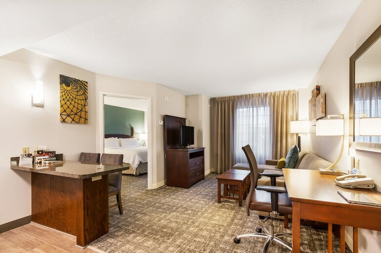 Hotel Staybridge Suites Chesapeake