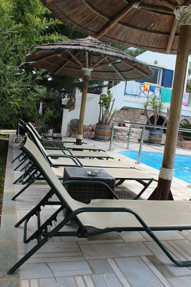 Aparthotel Paris Village