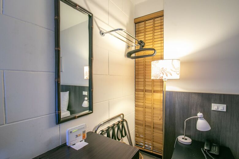 Hotel Escape At Sathorn Terrace