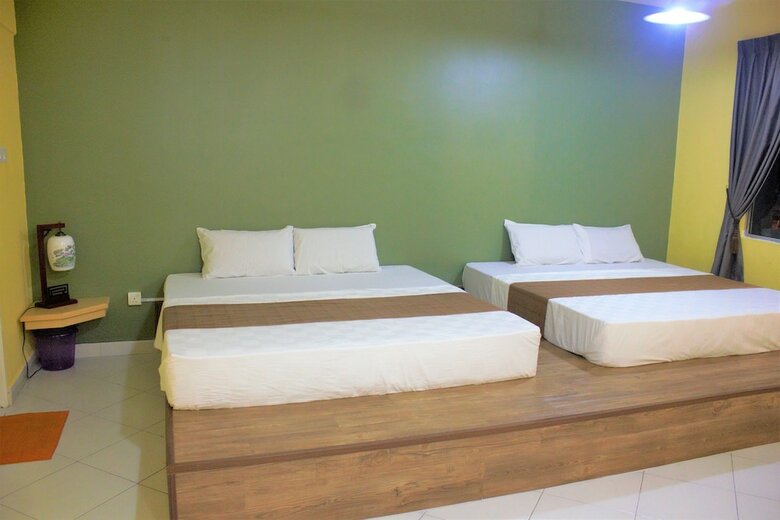 Aeon Tebrau Homestay & Hotel