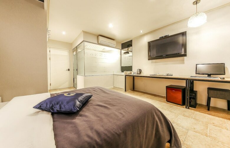G-stay Praha Hotel