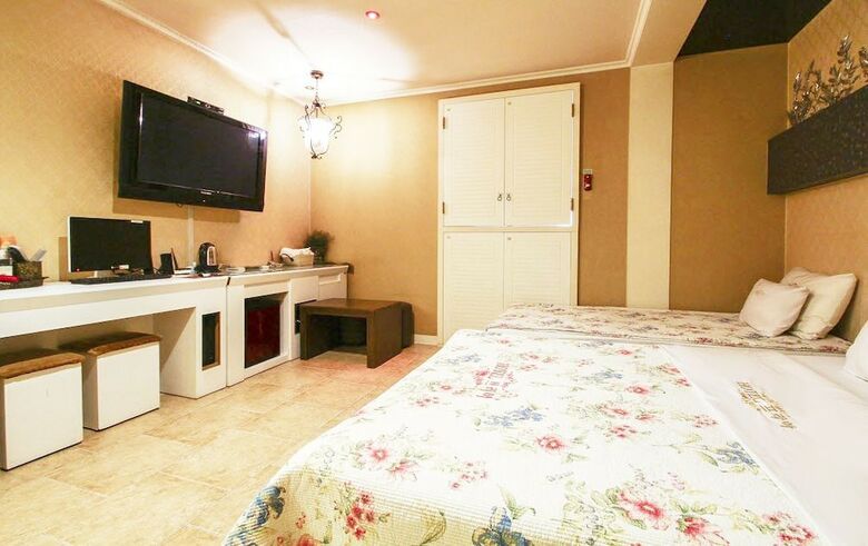 G-stay Praha Hotel