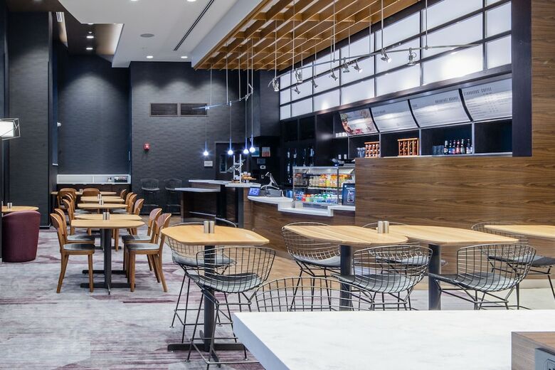 Hotel Courtyard By Marriott New York Queens/fresh Meadows