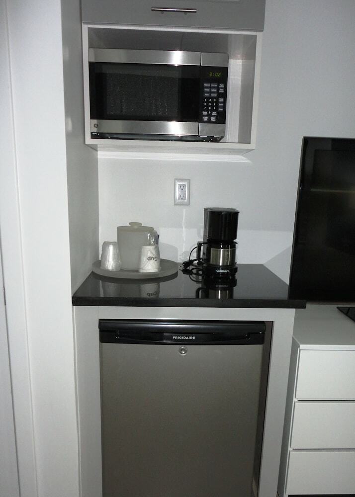 Hotel Lotus Boutique Inn & Suites