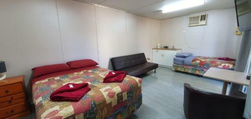 Pinjarra Caravan Park And Cabins