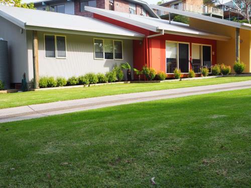 Aparthotel Tathra Beach House Holiday Apartments