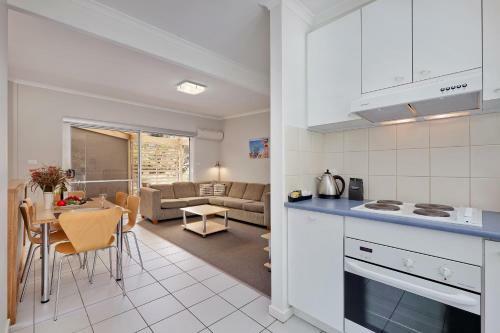 Aparthotel Tathra Beach House Holiday Apartments