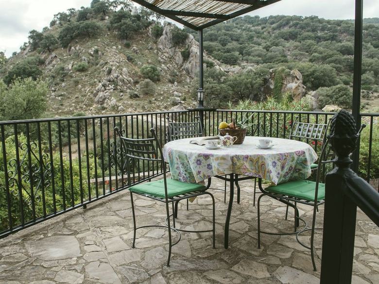 Agroturismo El Estanque Y El Almendro