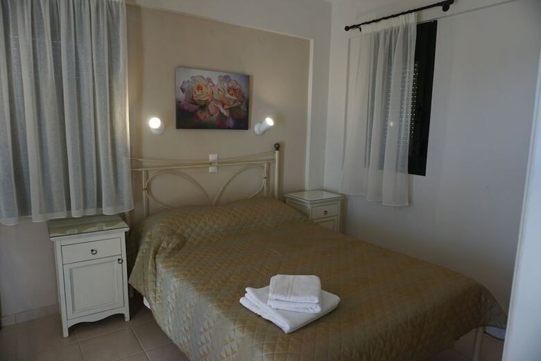 Portela Apartments Kastri