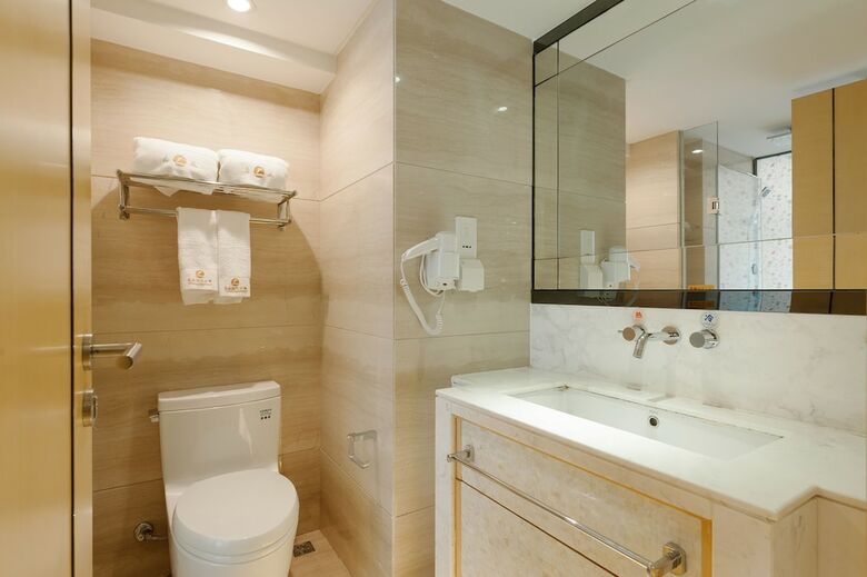 Yicheng Apartment Central Plaza