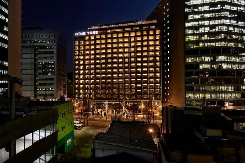 Nine Tree Premier Hotel Myeongdong 2
