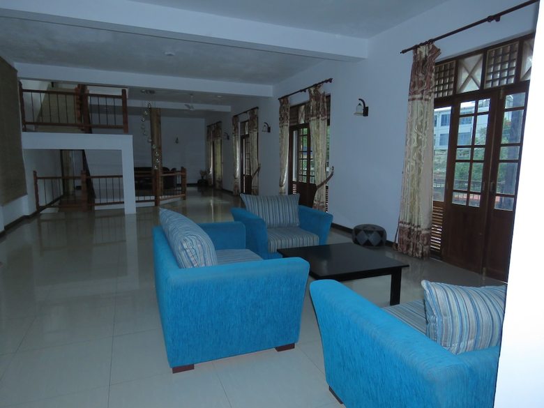 Hotel Shadow Inn Guest House Ella