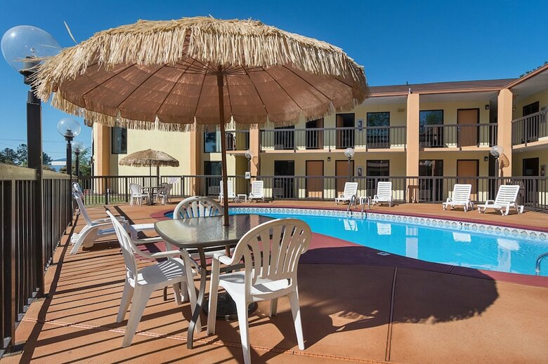Hotel Quality Inn Commerce