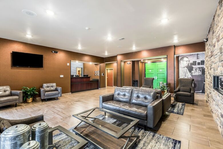 Cobblestone Hotel & Suites ? Stevens Point