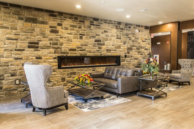 Cobblestone Hotel & Suites ? Stevens Point