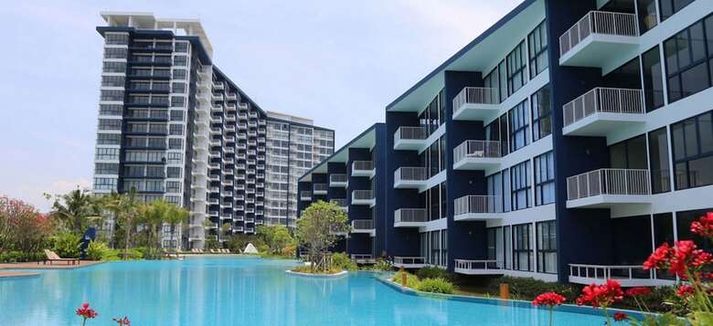 Baan Thew Talay Blue Sapphire