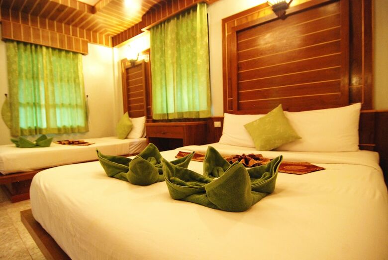 Hotel Lanta Nature Beach Resort