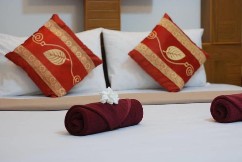 Hotel Lanta Nature Beach Resort