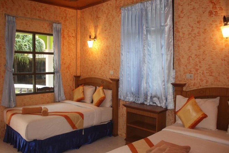 Hotel Lanta Nature Beach Resort