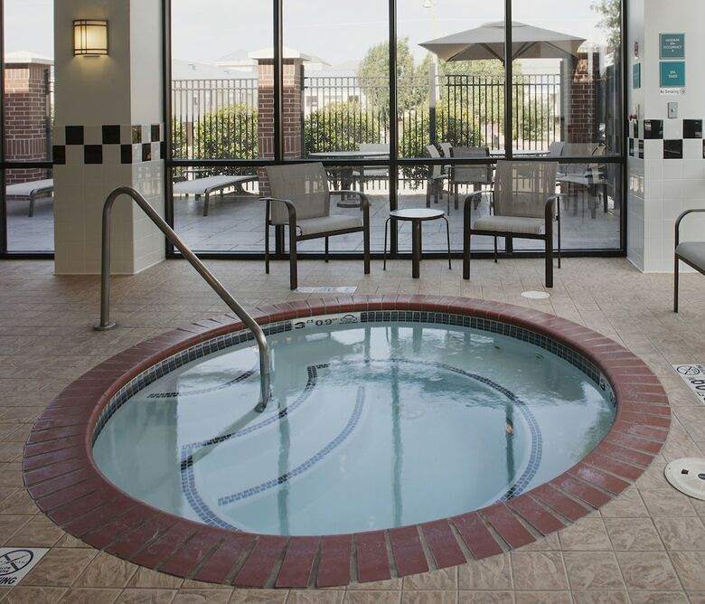 Hotel Doubletree Suites By Hilton Bentonville