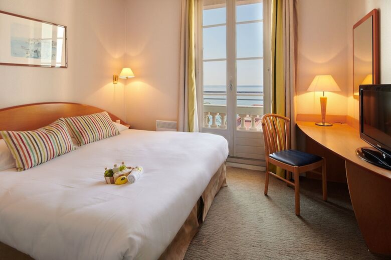 Hotel H�tel Club Vacances Bleues Le Balmoral